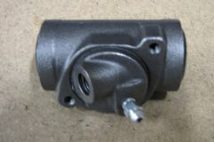 Hjulcylinder, Höger Fram