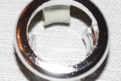 Ring runt dörrlåsknapp