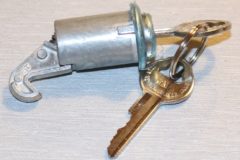 Handskfackslås 1957-58 Oldsmobile