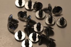 Skruv för instegslister