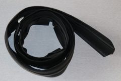 Gummilist bakom stötfångare bak