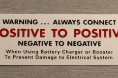 Battery Warning Dekal 1964-66 Chevrolet
