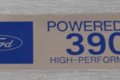 Ventilkåps Dekal Ford Powered by 390 High Perf.