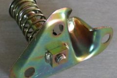 Fjäder för huvlås  1970-72 Chevelle, El-Camino