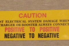 Dekal "Battery Warning"  1963-64 Mercury