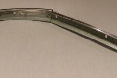 Kromlist vänster a-stolpe 1970 Mopar Fullsize